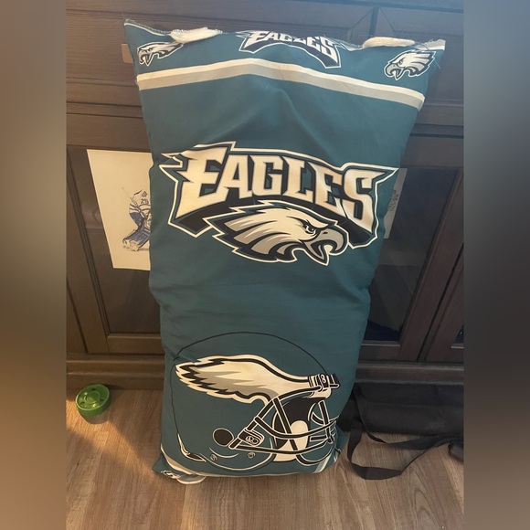 Philadelphia eagles NFL body pillow VINTAGE - Picture 1 of 2